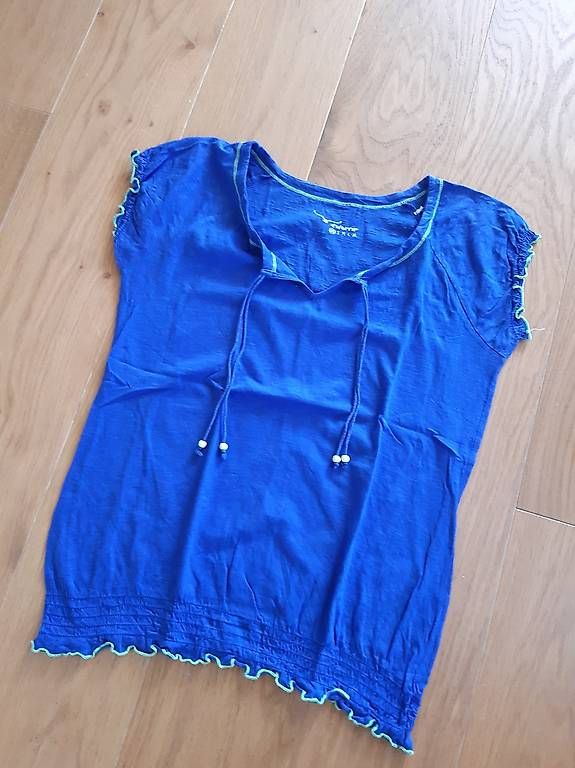 T-shirt: Sommer Shirt 36/38 – Usato da Nebikon venduto da Haidihooo