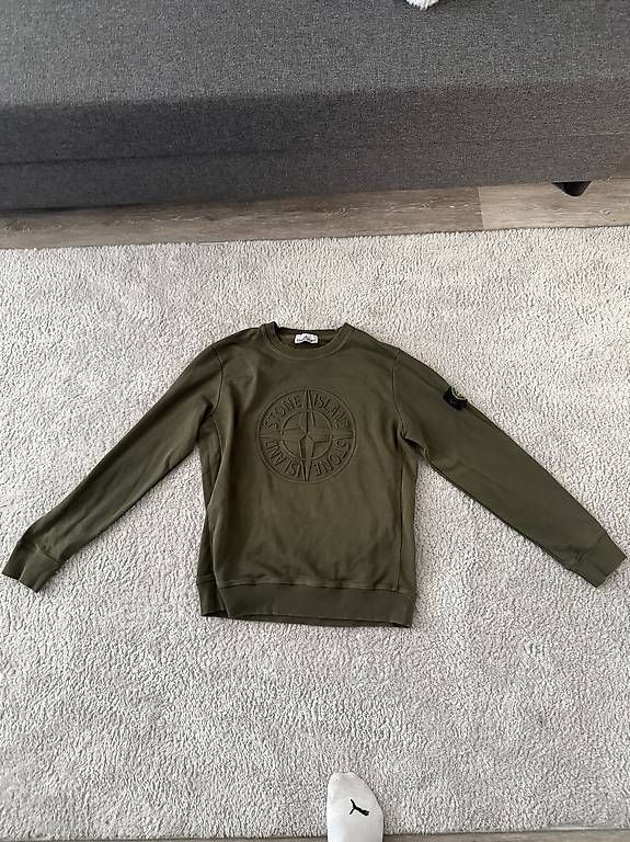 Maglioni & Felpe: Stone Island Hoodie – Usato da Möriken AG venduto da nil_hmm8