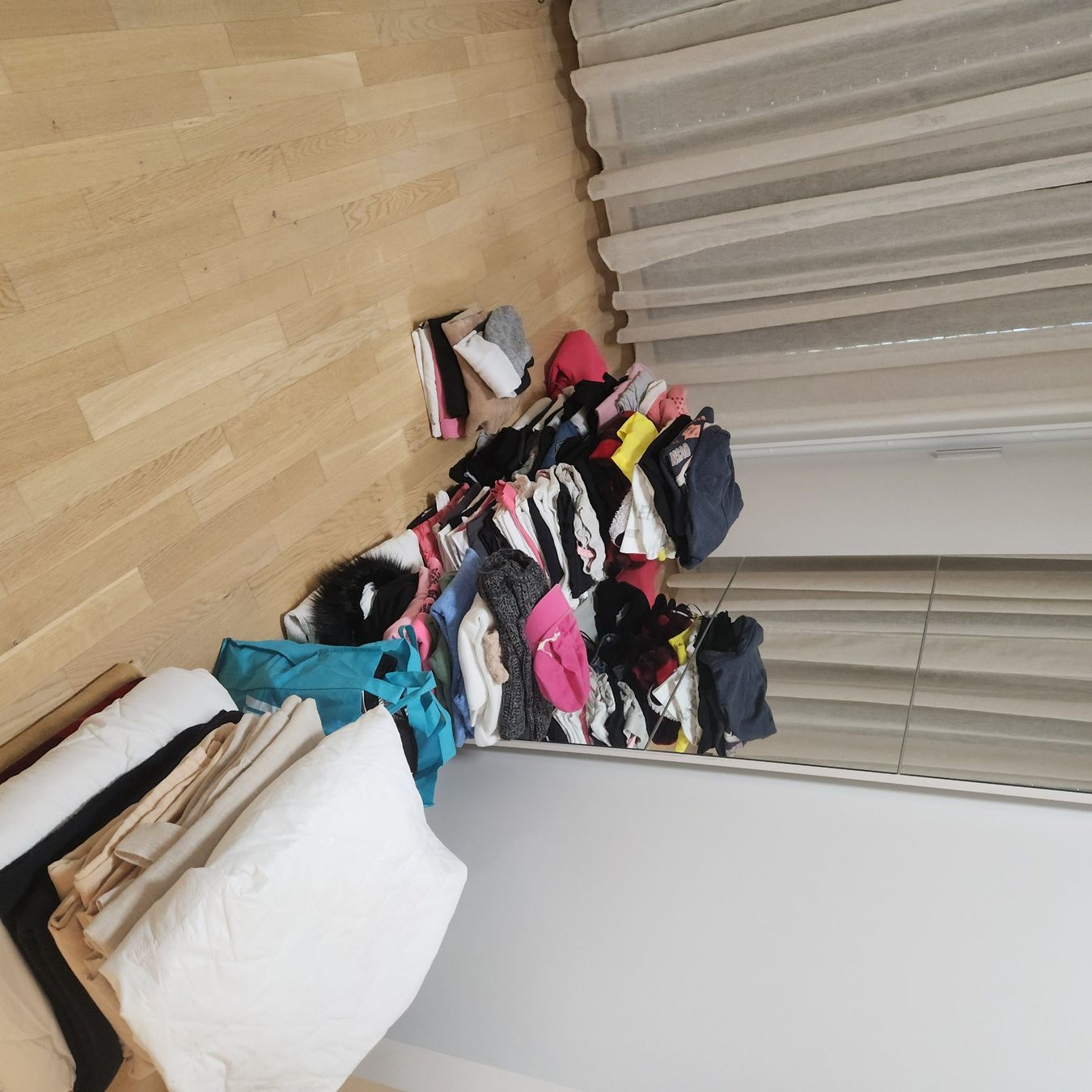 Tischset: Tisch inkl. Stühle – Gebraucht aus  von  2