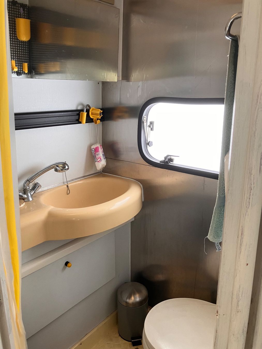Fiat Véhicules de camping: Camper Fiat Ducato – D'occasion à Moosseedorf par syl_b7h9 6
