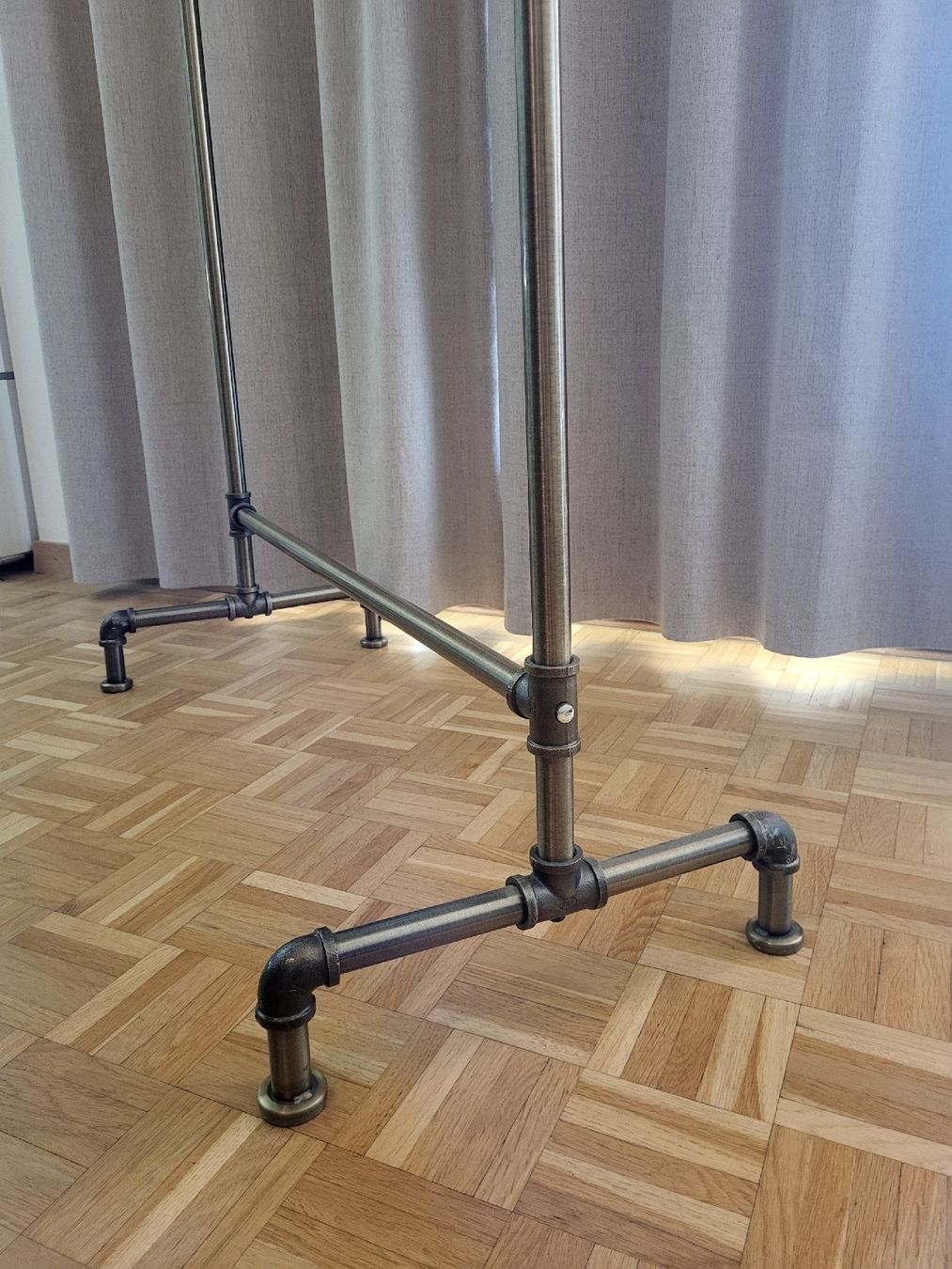 Porte manteau: Garde-robe / Kleiderständer – D'occasion à Genève par Poupoulita 2
