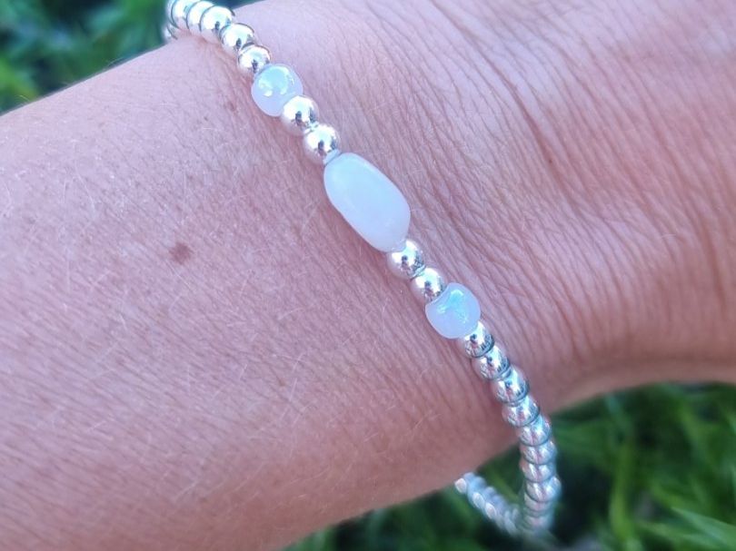 Bracciali & Braccialetti: Zartes Armband Mondstein – Nuovo e nell'imballaggio originale da Wangen SZ venduto da summus 1