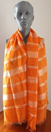 Neuwertiges Foulard- Tuch, 170 cm, x 64 cm.
