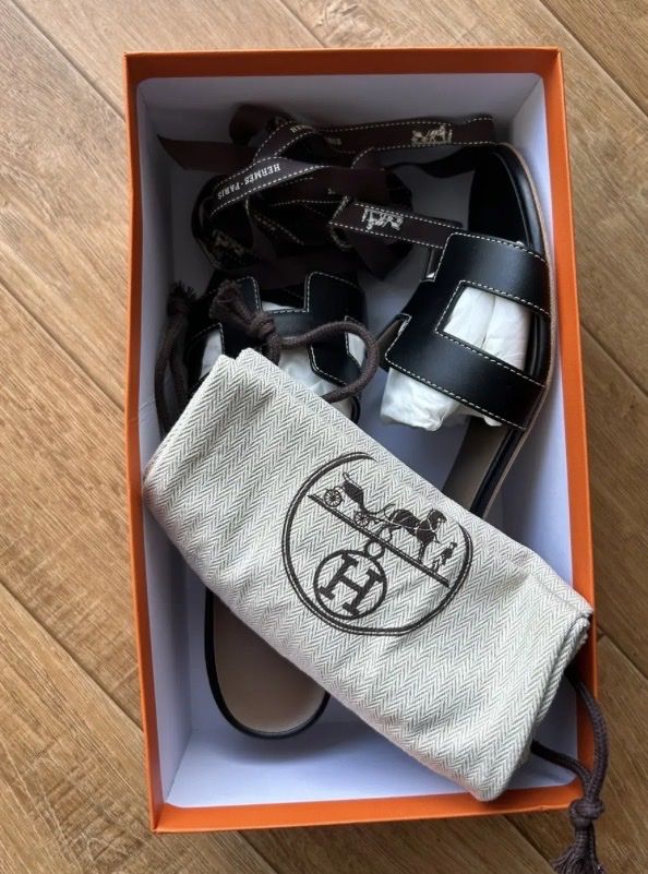 Hermès Scarpe da donna: Hermes Oasis Sandalen – Usato da Arbon venduto da LadyGSx 2