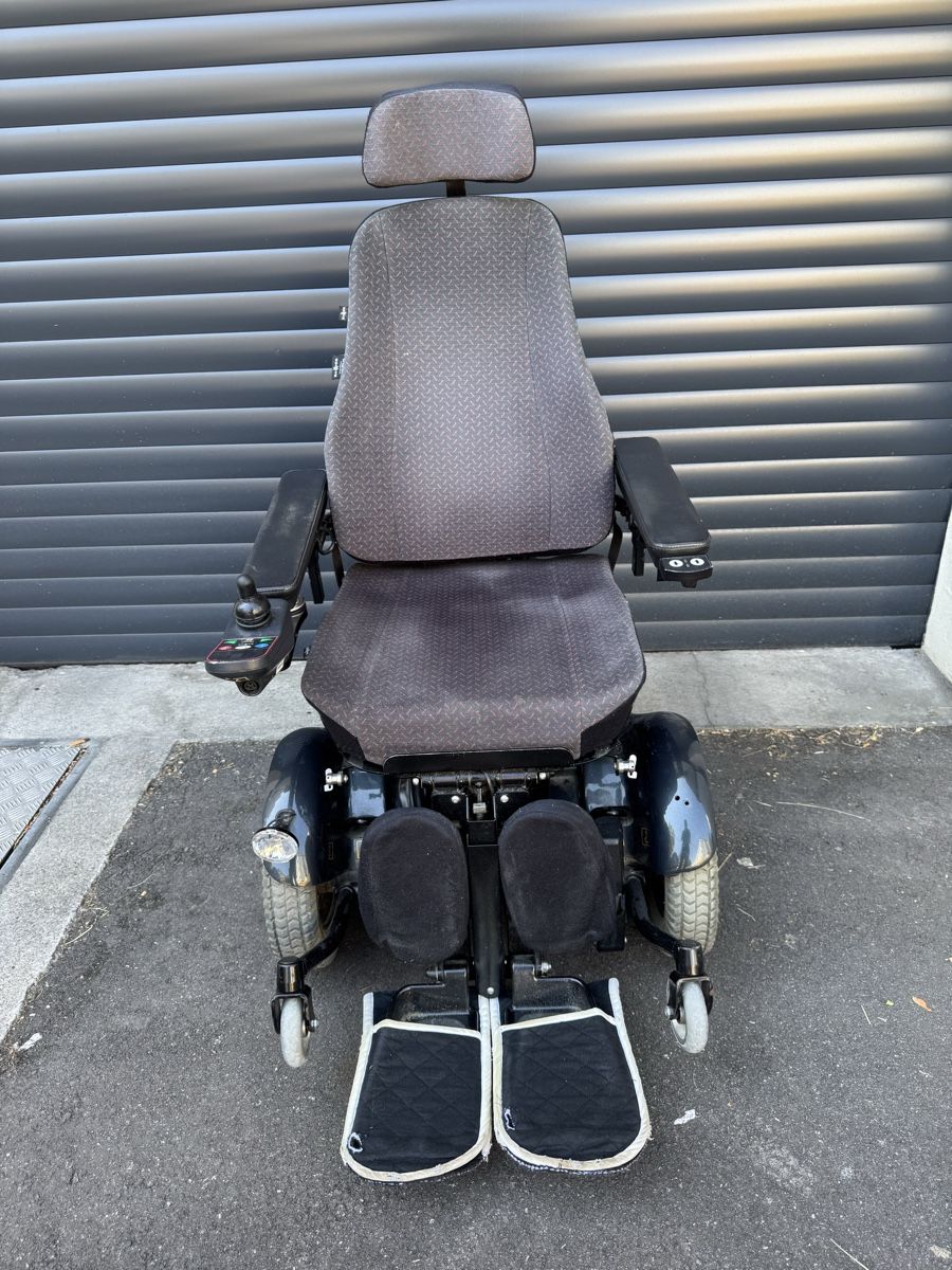Sedie a rotelle: Rollstuhl Balder DX Elektro Rollstuhl - Defekt – Difettoso da Birsfelden venduto da inf_l2yy