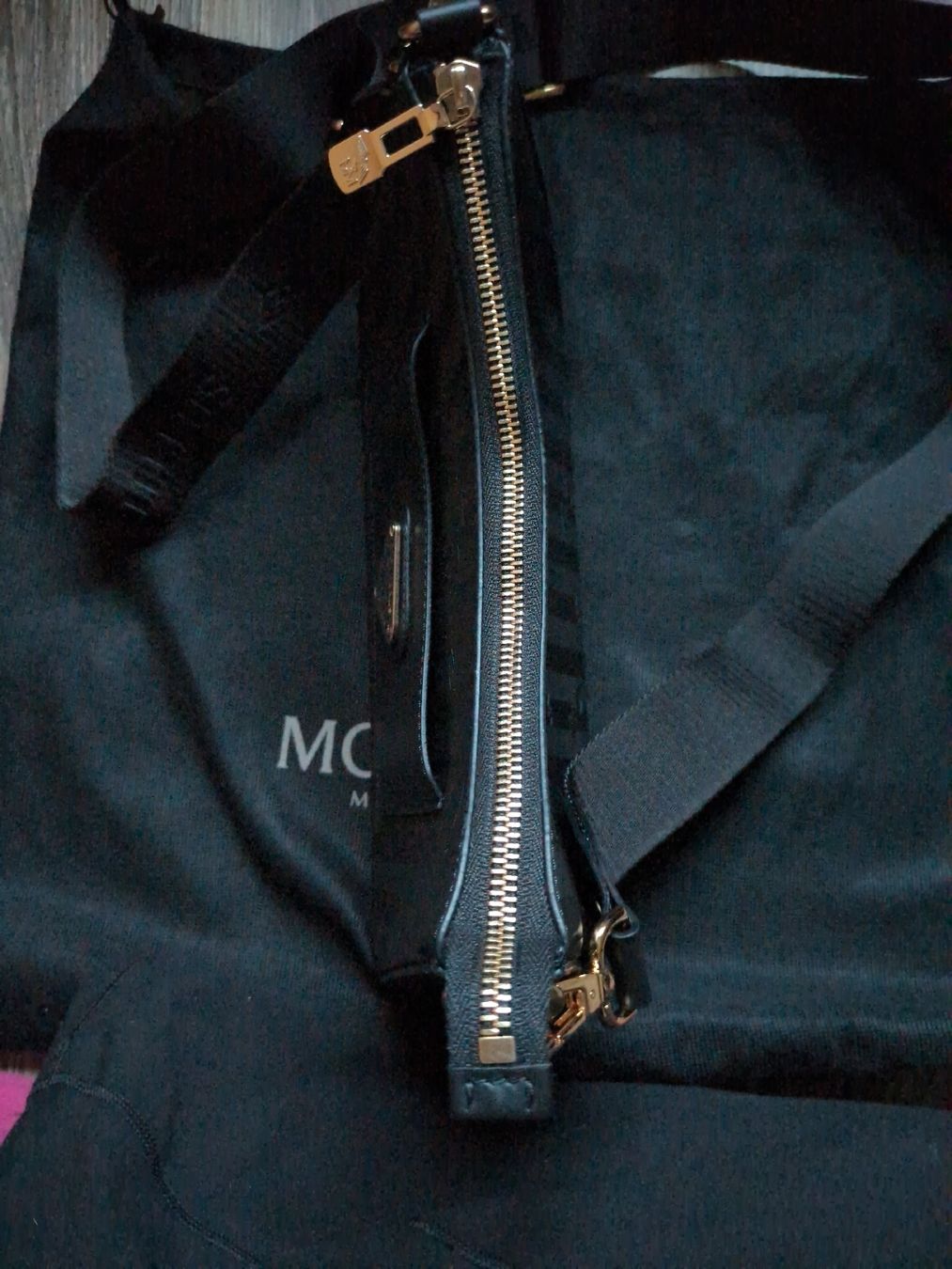 Maison Mollerus Borse da donna: MAISON MOLLERUS Schultertasche "Castiel" schwarz – Usato da Wil / ZH venduto da Tomseymoor 3
