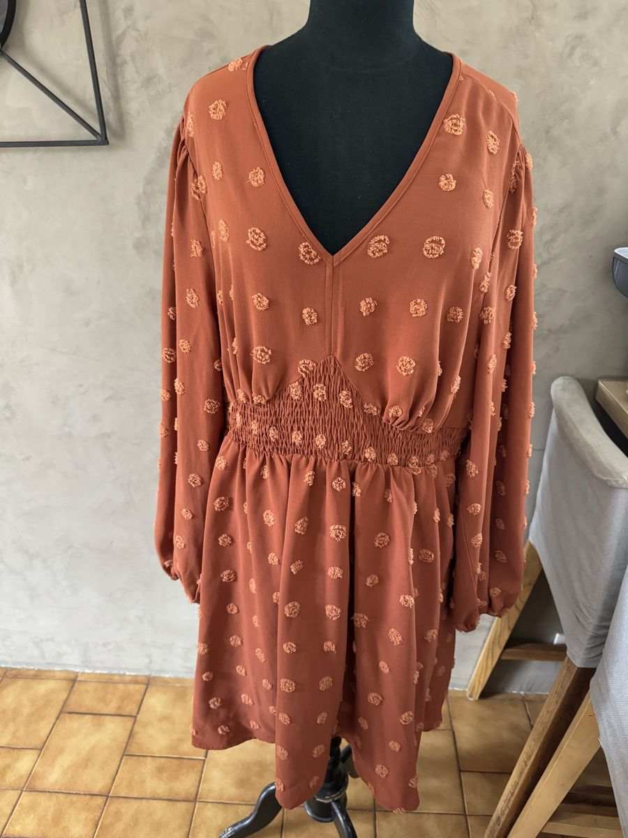 Kleider: Robe Taille xl Marina – Gebraucht aus Veyrier von kimedovapa