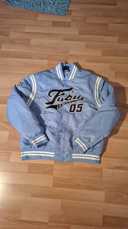 Vestes: Veste universitaire FUBU – D'occasion à Fleurier par die_gg95 3