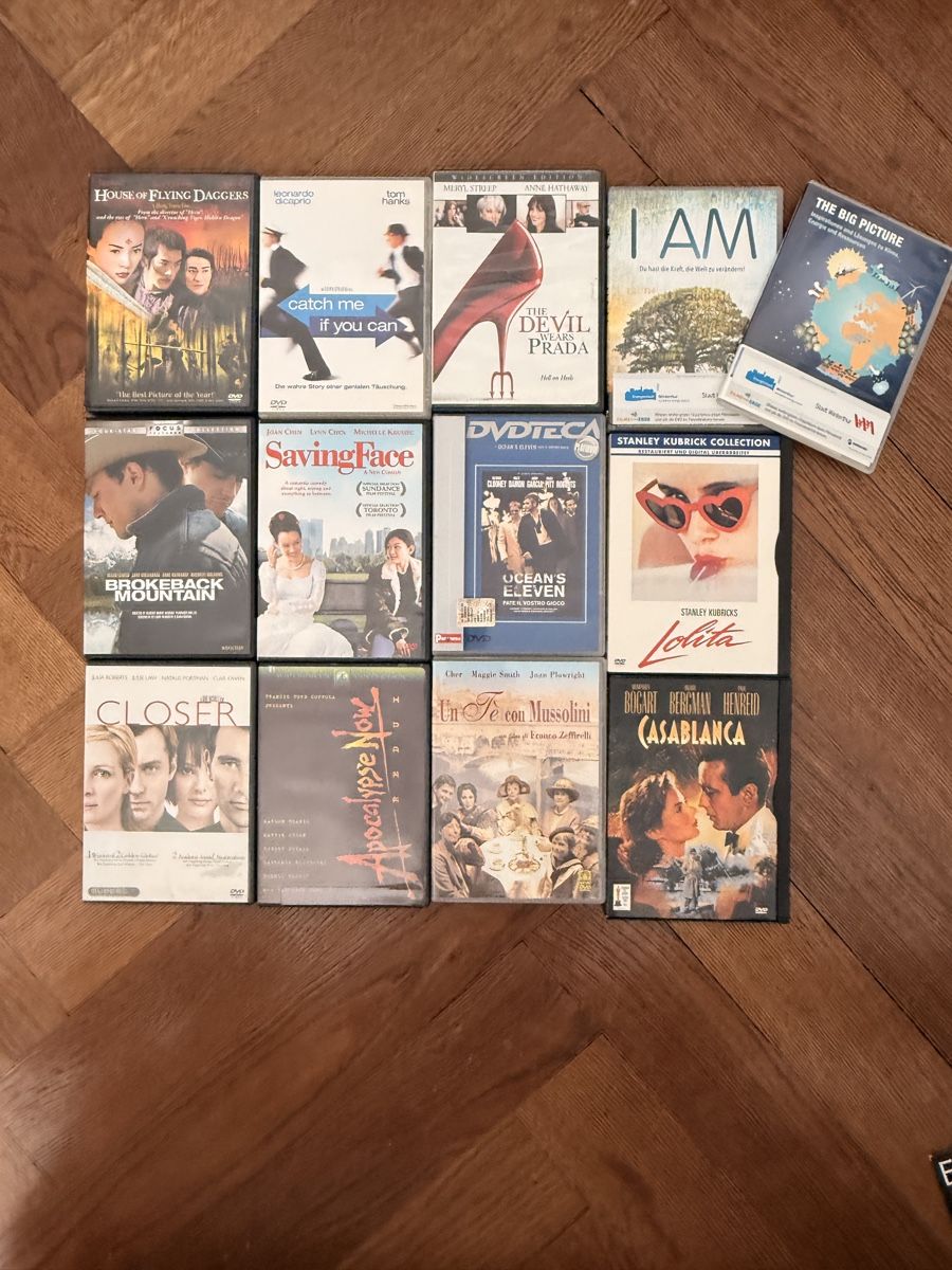 Tous les DVDs: DVDs – Neuf (Voir description) à Zürich par nakasch