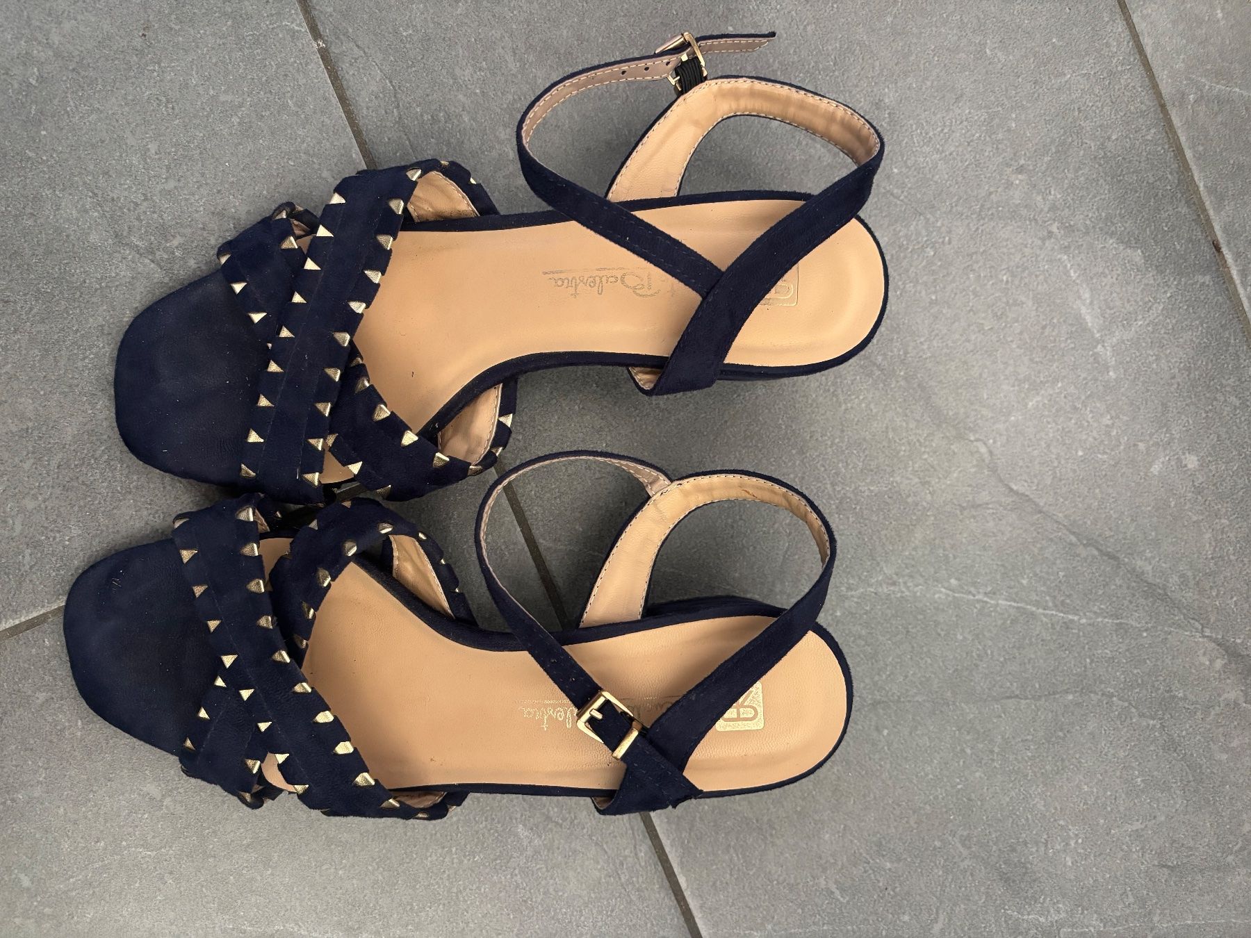 Chaussures femmes: Frauenschuhe – D'occasion à Unteriberg par wg52