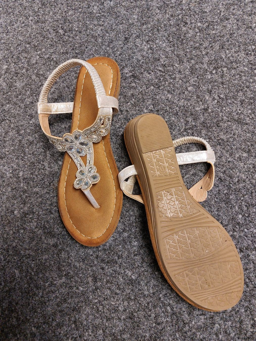 Scarpe da donna: Sandalen Gr. 41 – Usato da Schmitten venduto da JasiStern 1