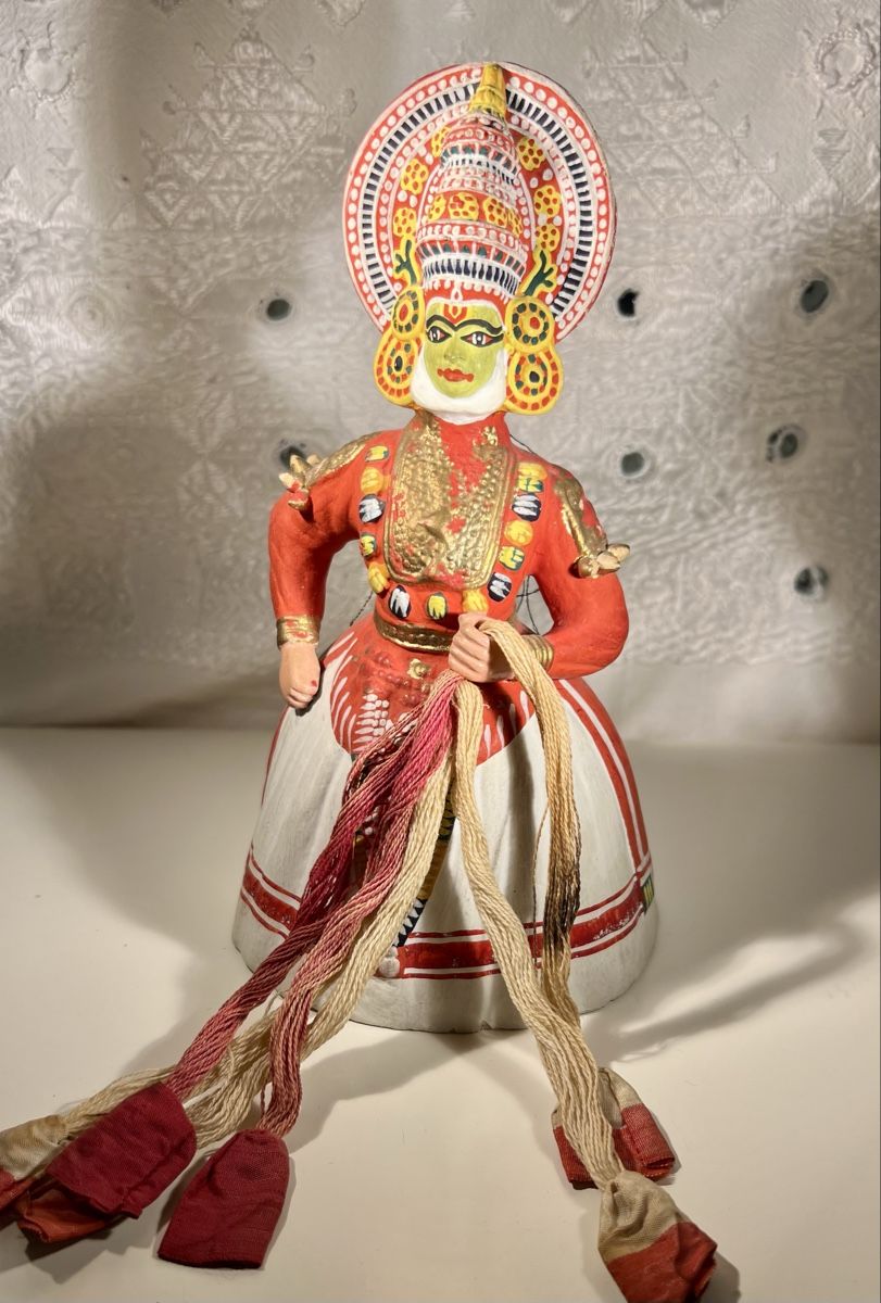Statuette: Figurine Kathakali Vintage Unique Peinte  Main Inde – Usato da Genève venduto da DELIRBEADS 6