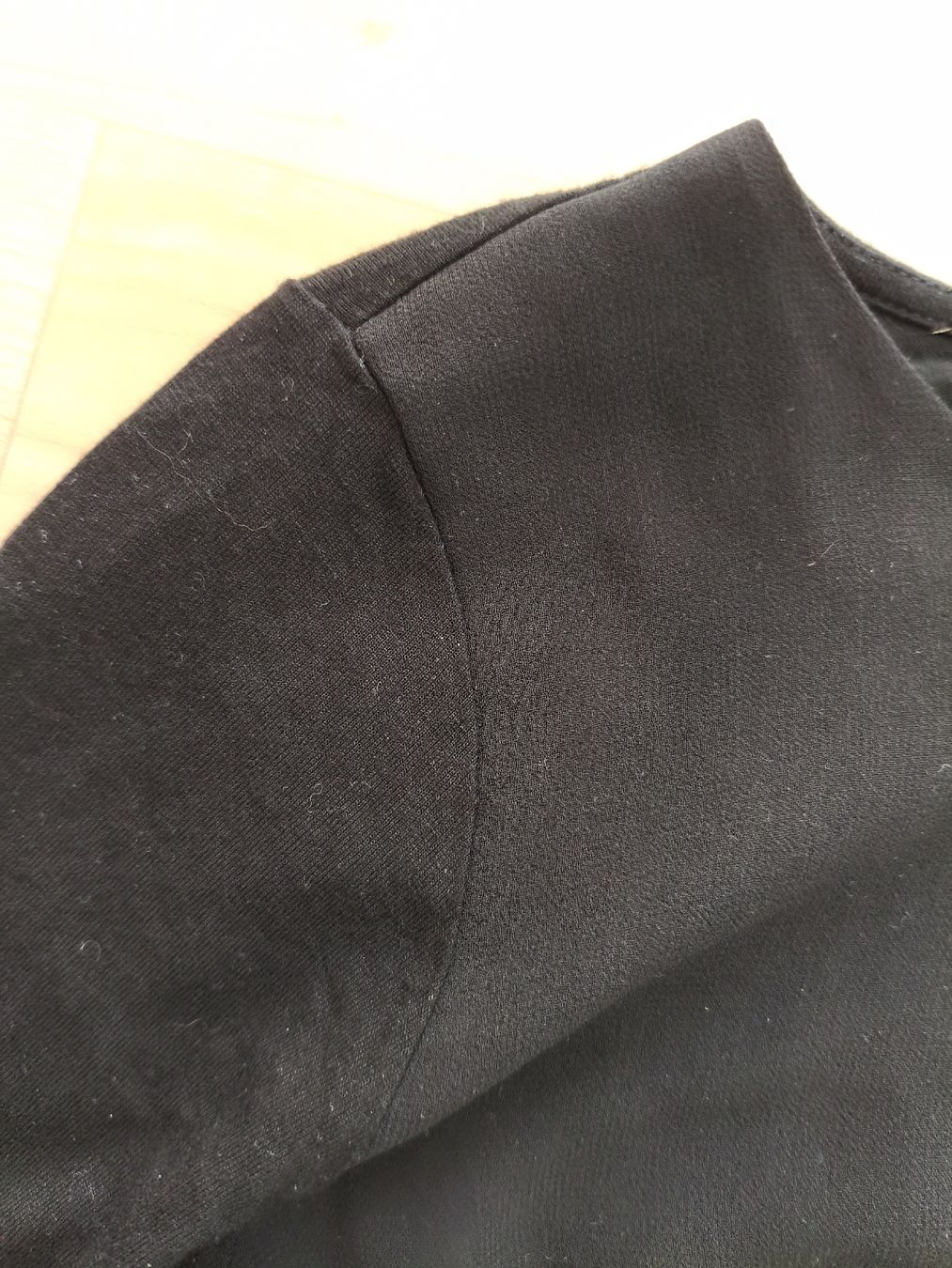 Hugo Boss Camicette: HUGO Bluse schwarz 38 – Usato da Rieden AG venduto da JNBRCH 4
