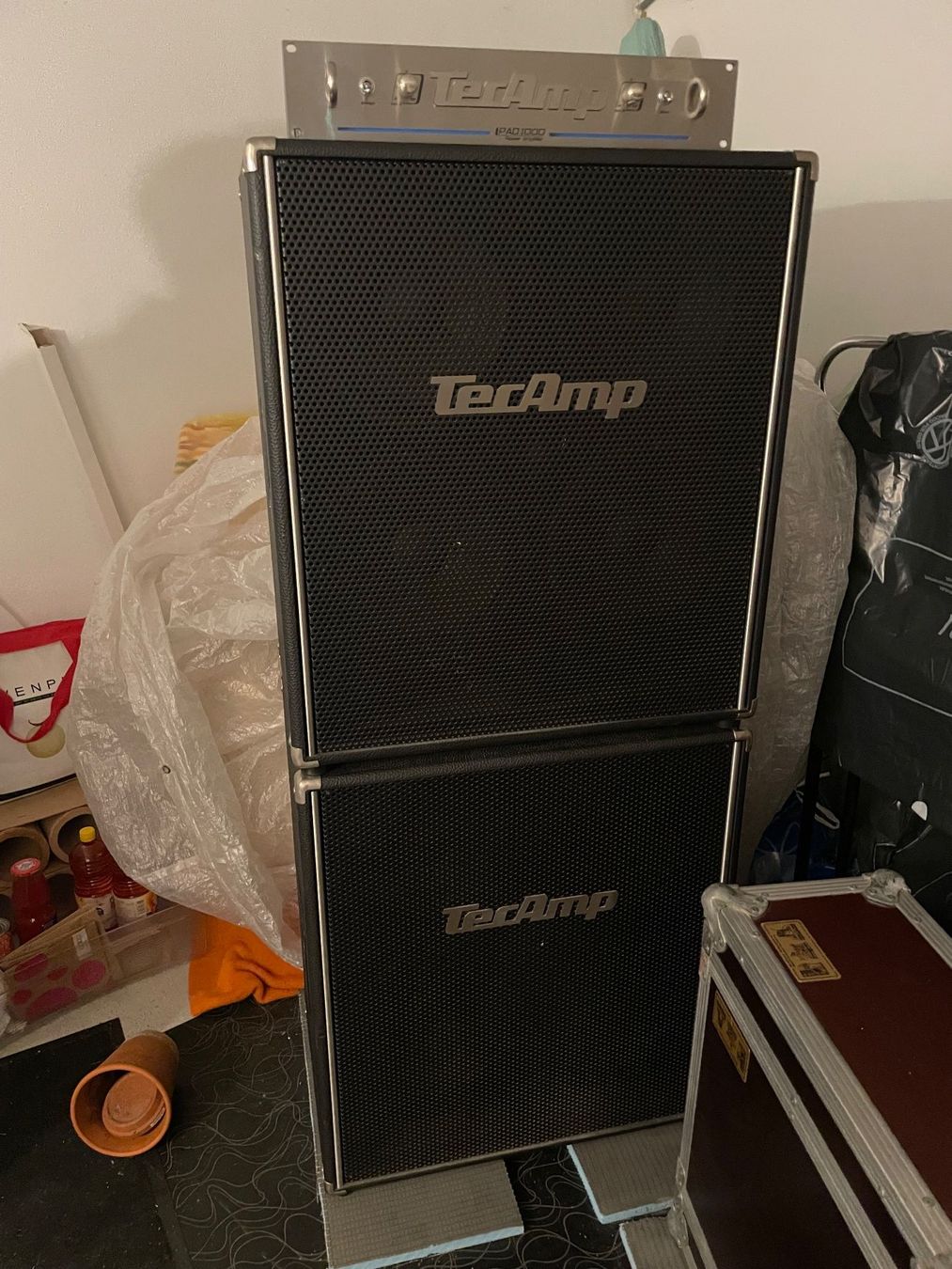 Amplificatori: Bass Amp 1000 Watt – Usato da Biel/Bienne venduto da Idefix67
