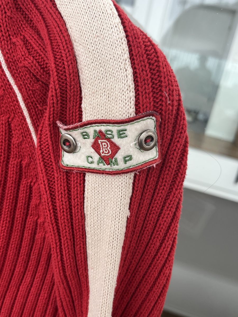 Jacken: Strickjacke Gr. 140, rot mit Streifen  – Gebraucht aus Bülach von omb_3 3