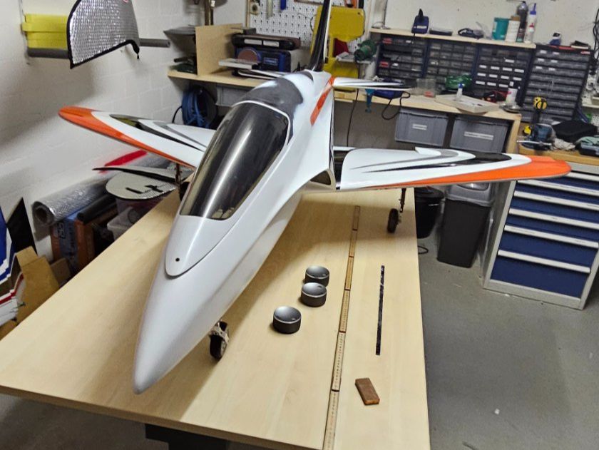Modellismo RC: Thomahawk Futura 1.9m – Usato da Zofingen venduto da Scheidi1977 5