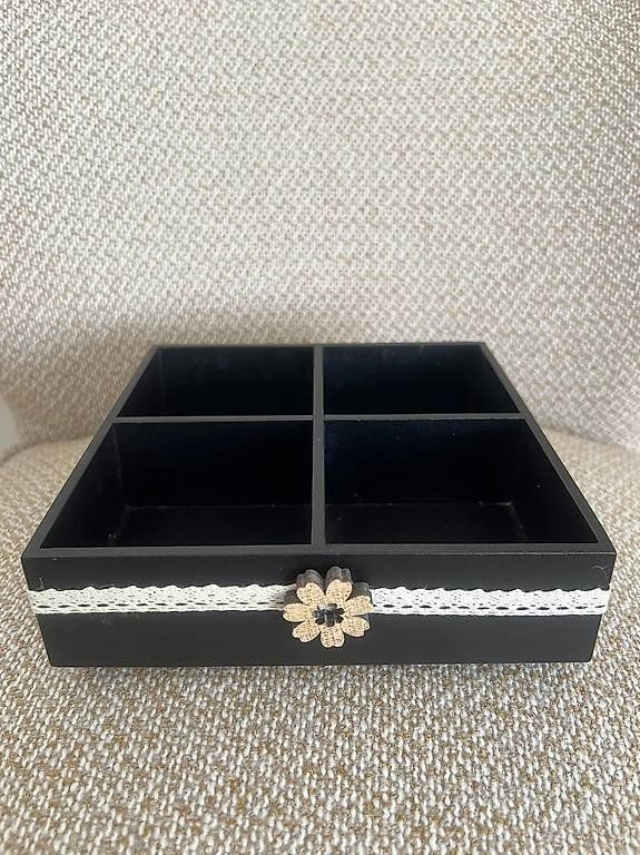 Autres décorations & accessoires: Organizzatore in legno con 4 scomparti – D'occasion à Comano par nadiamvr