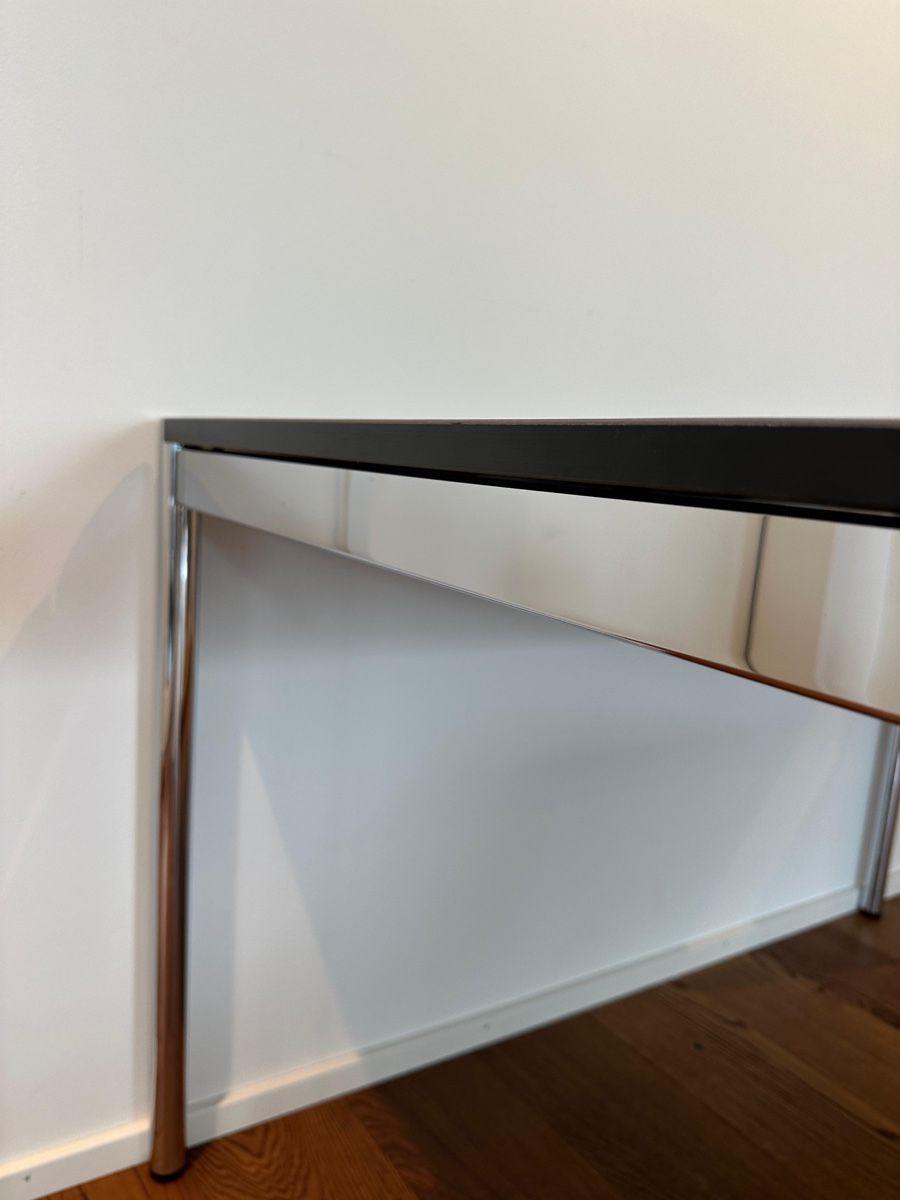 USM Tavoli: USM Haller Tisch Schreibtisch – Nuovo (secondo la descrizione) da Wettingen venduto da rog_fhz5 9