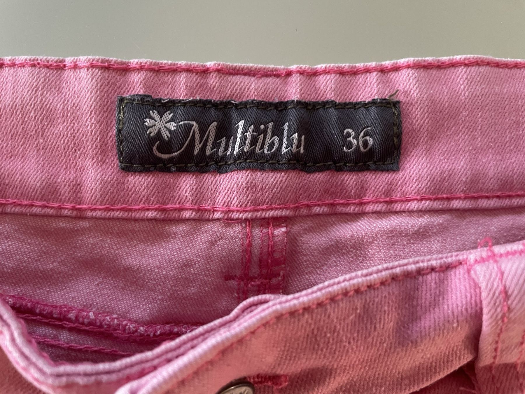 Pantalons: Shorts Multiblu 36/38 – D'occasion à Kappelen par Waloga 2