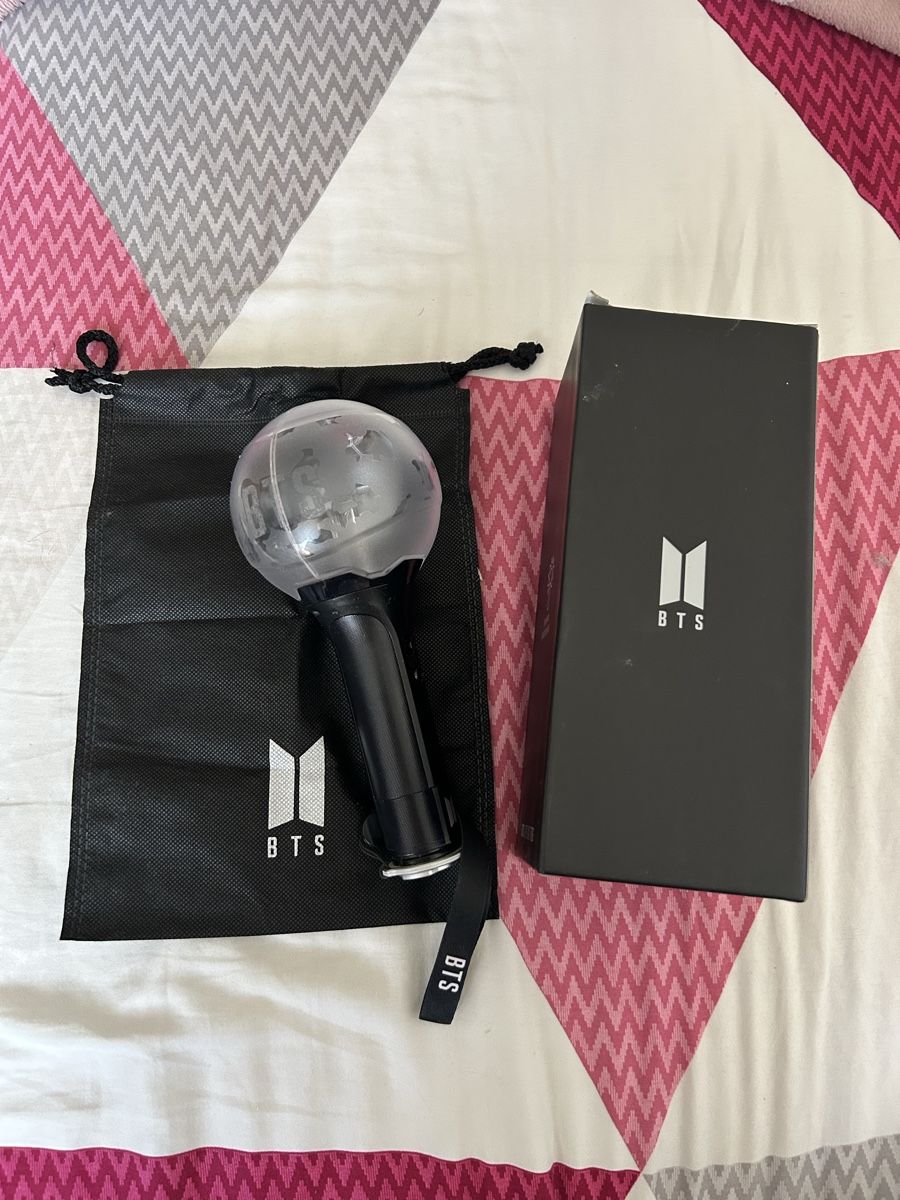 Lampade: BTS Light Stick Version 3 (gebraucht) – Usato da Glis venduto da sfe_sf6l