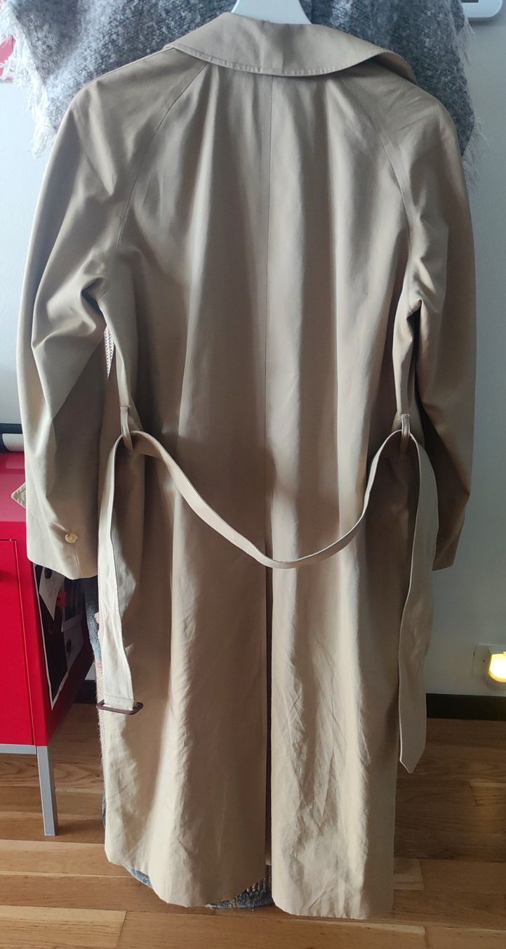 Burberry Mäntel: Authentischer Trenchcoat von Burberry 38/ M – Gebraucht aus Zürich von Loveparfumes 1