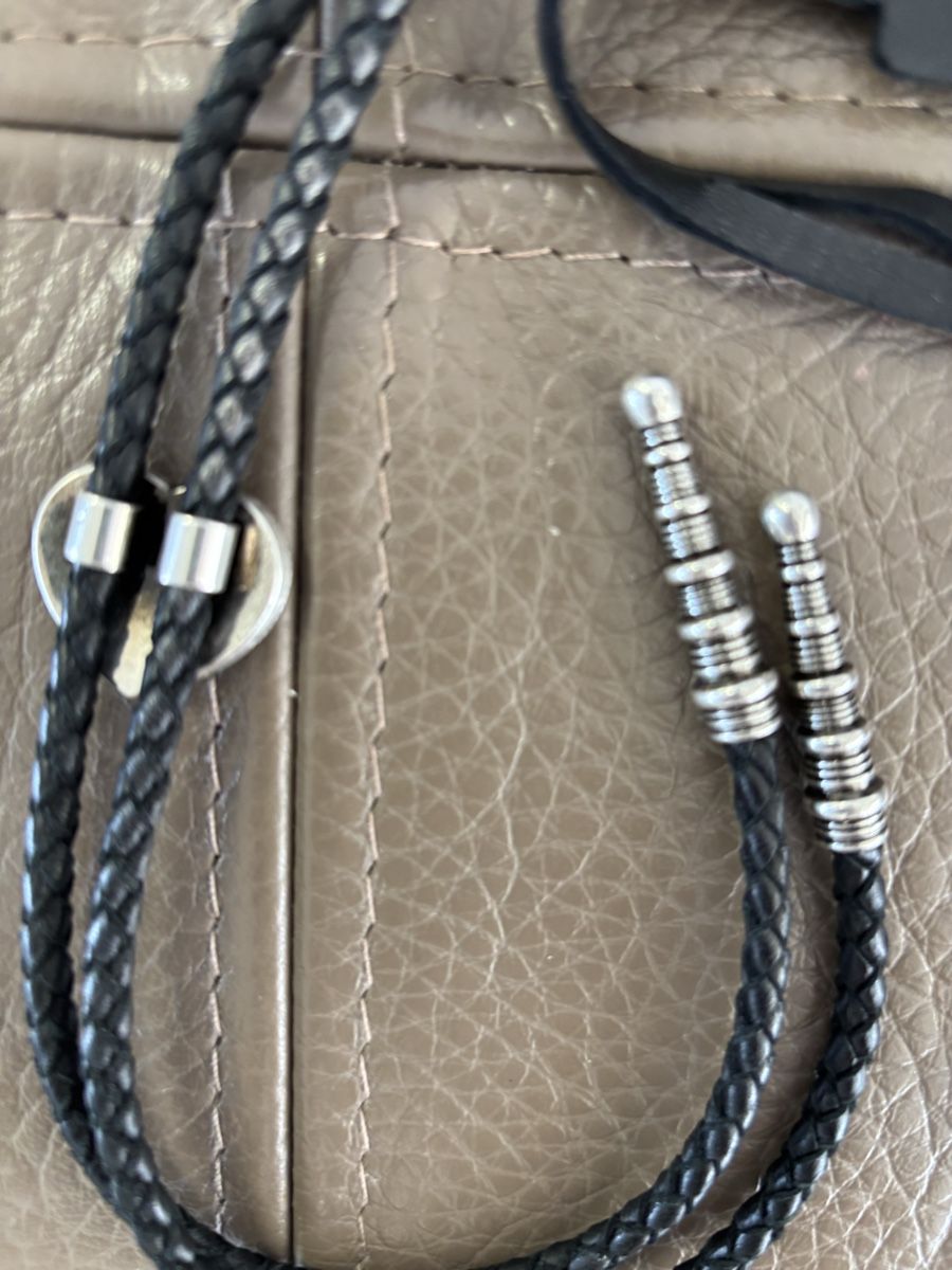 Saint Laurent Colliers: SAINT LAURENT Halsschmuck Leder NEU / 340 CHF – Neuf avec emballage d'origine à Tägerwilen par limolimo 2