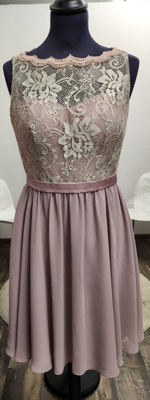 Vestiti: altrosa kleid – Nuovo (secondo la descrizione) da Uster venduto da VMT.