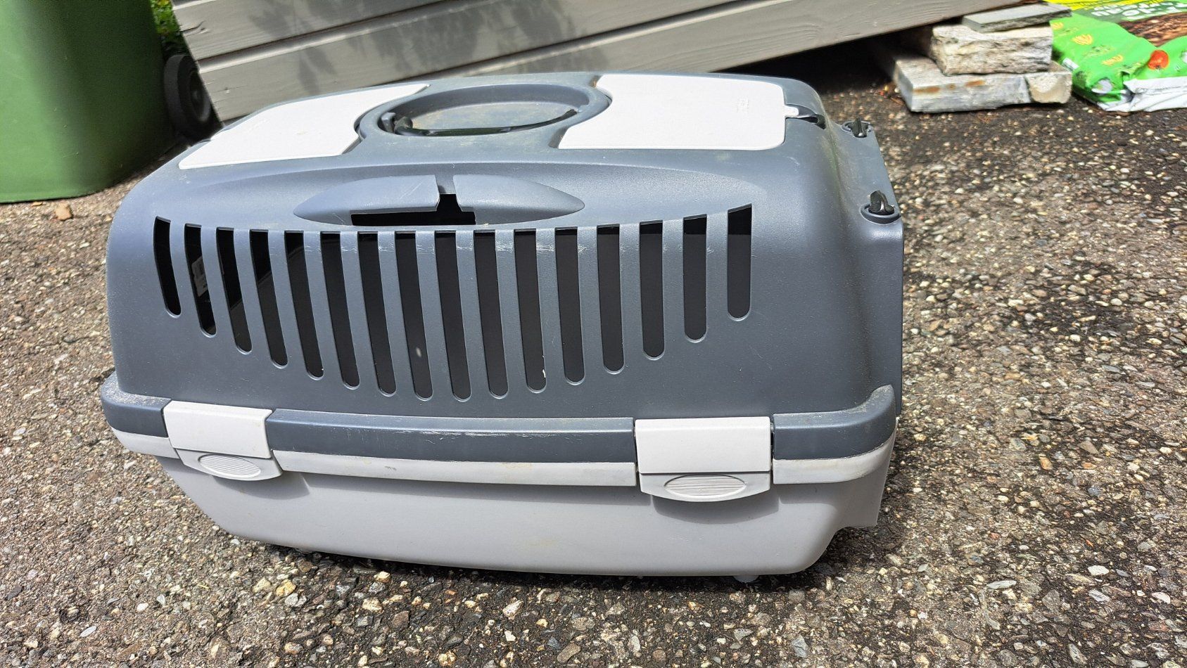 Gabbie, trasporto & Sicurezza: Transport Box Kaninchen/Katze – Usato da Azmoos venduto da MartinaK01