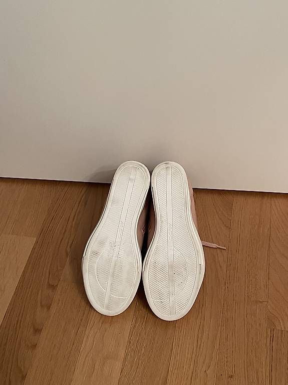 Calvin Klein Damenschuhe: Calvin Klein Sneaker in Grösse 38.5 – Gebraucht aus Zürich von michaela_2024 4