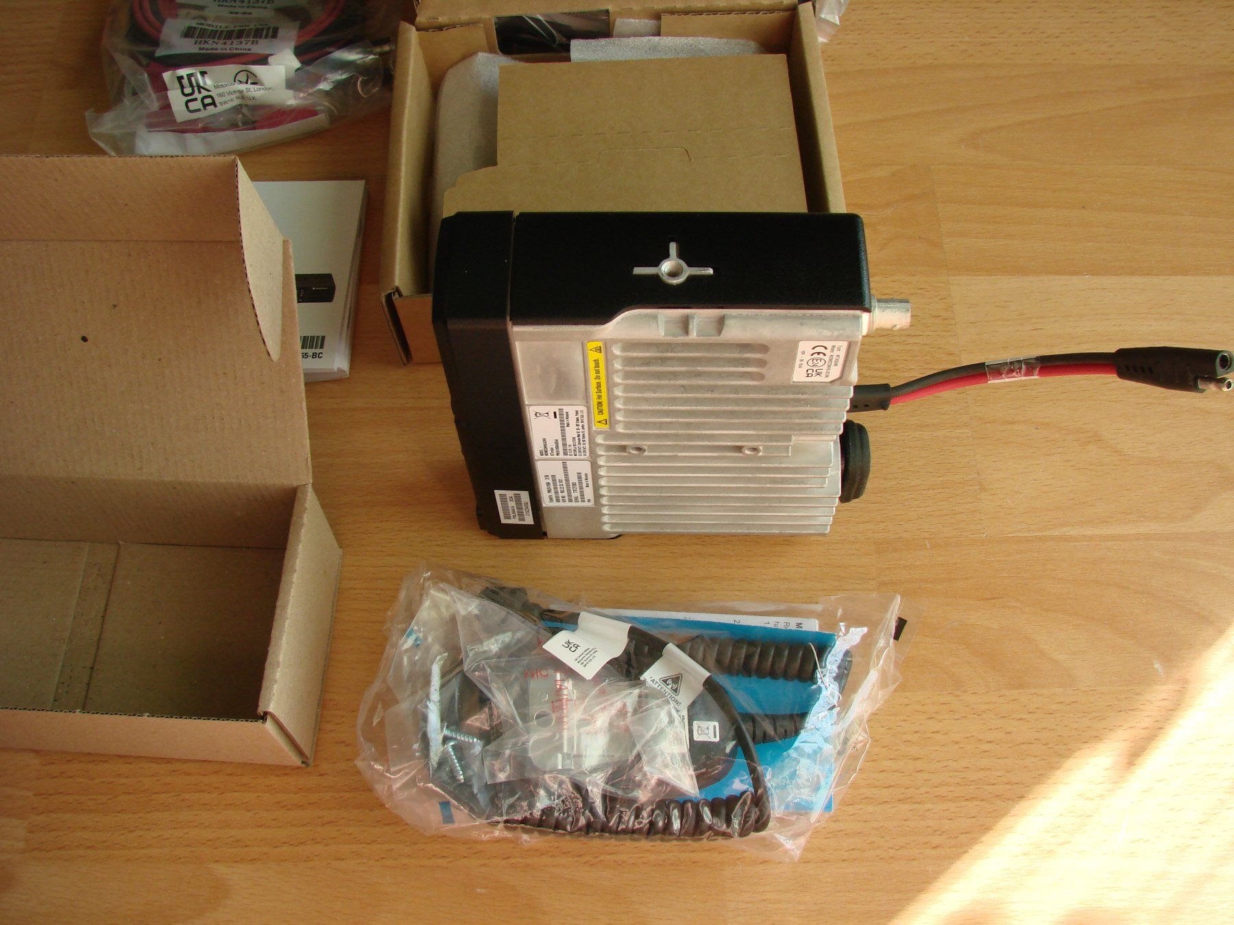 Motorola Technique de radiocom: Motorola DM2600 UHF – Neuf avec emballage d'origine à Niederuzwil par Rade 9