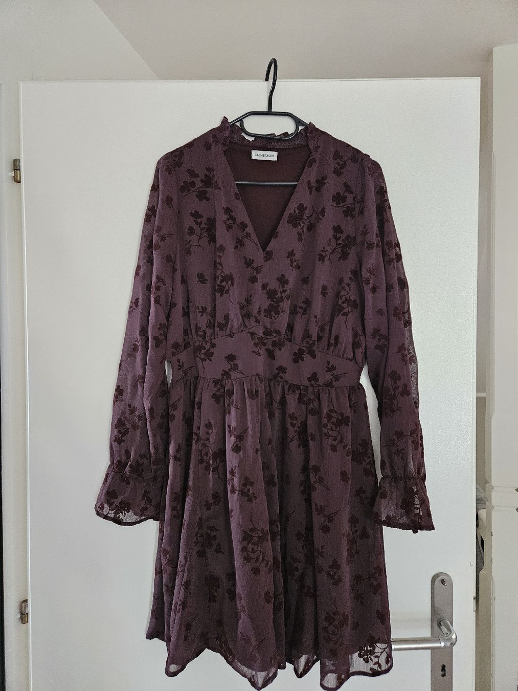 Kleider: Robe cache-cache taille M/L – Gebraucht aus Vétroz von sas_yln5 2