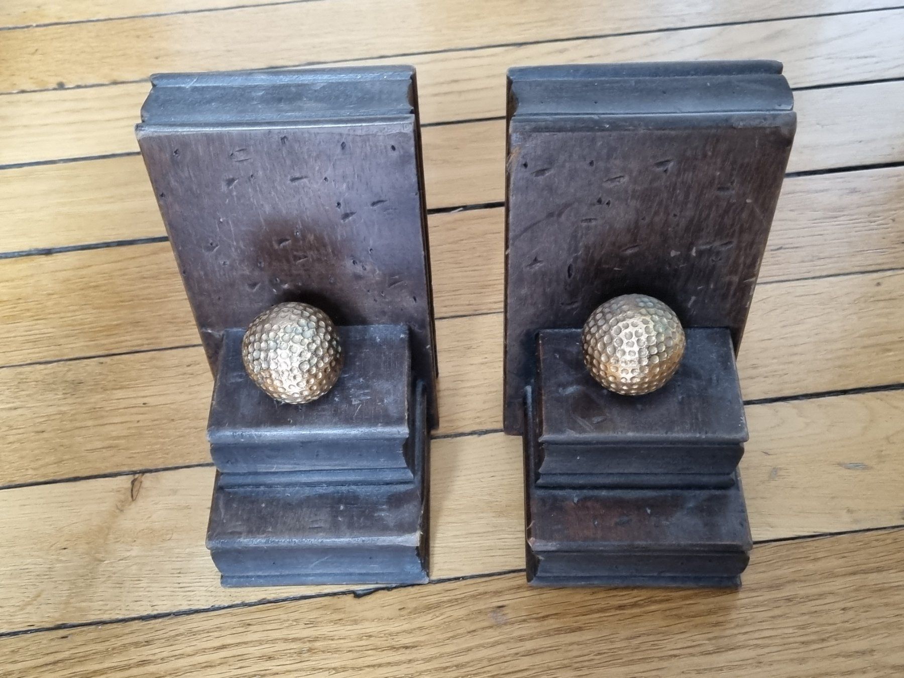 Altro in Decorazioni & Accessori: Buchstützen mit Golf Ball Alt – Difettoso da Schaffhausen venduto da Leveron13 7