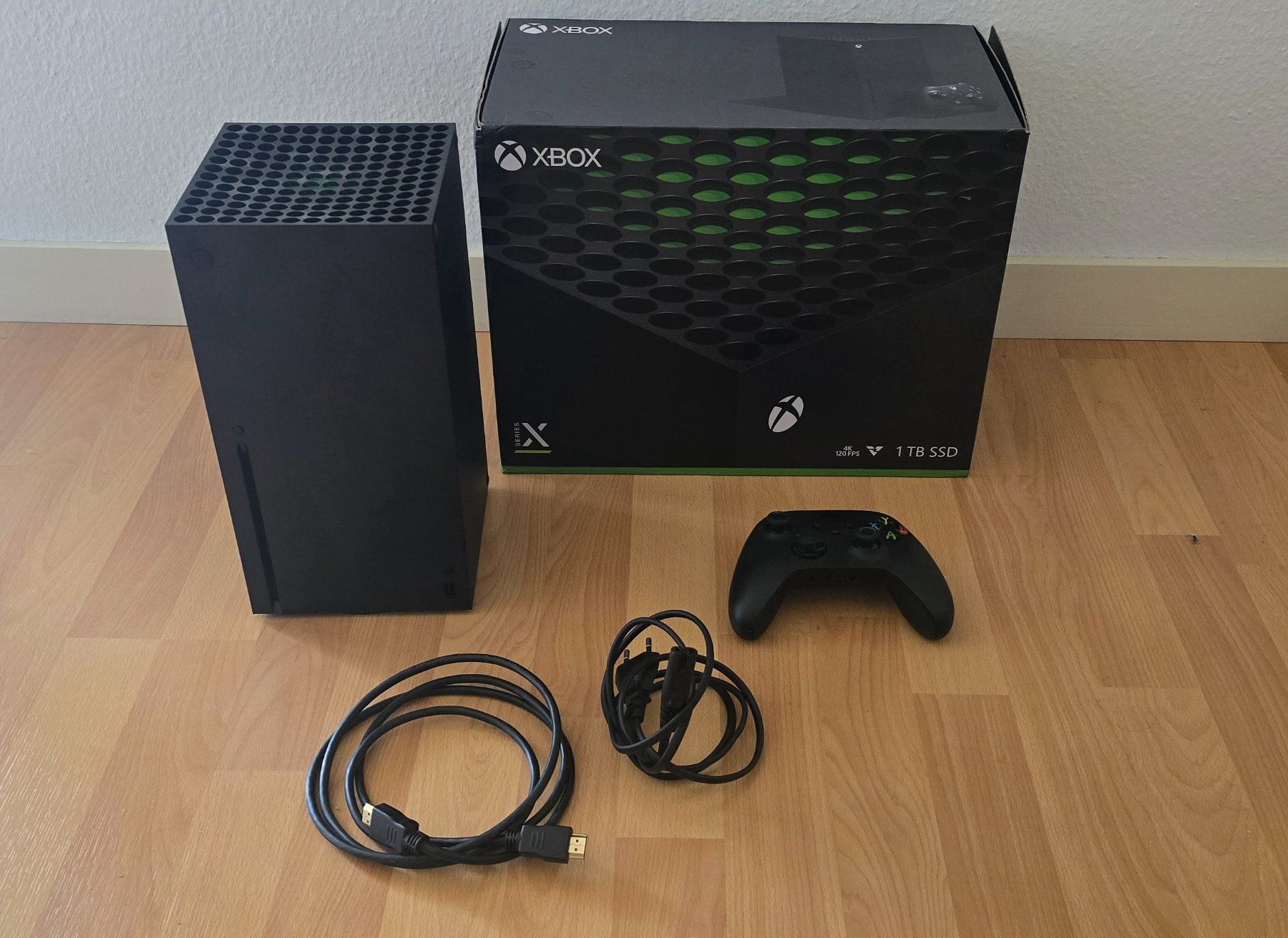 Microsoft Konsolen: XBOX Series X 1TB incl. Controller und Kabel – Gebraucht aus Frick von Vinc_Cold