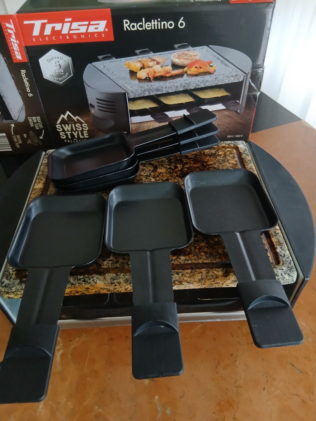 Trisa Küchengeräte: Raclette Ofen 6er Trisa – Gebraucht aus Oensingen von Samalina