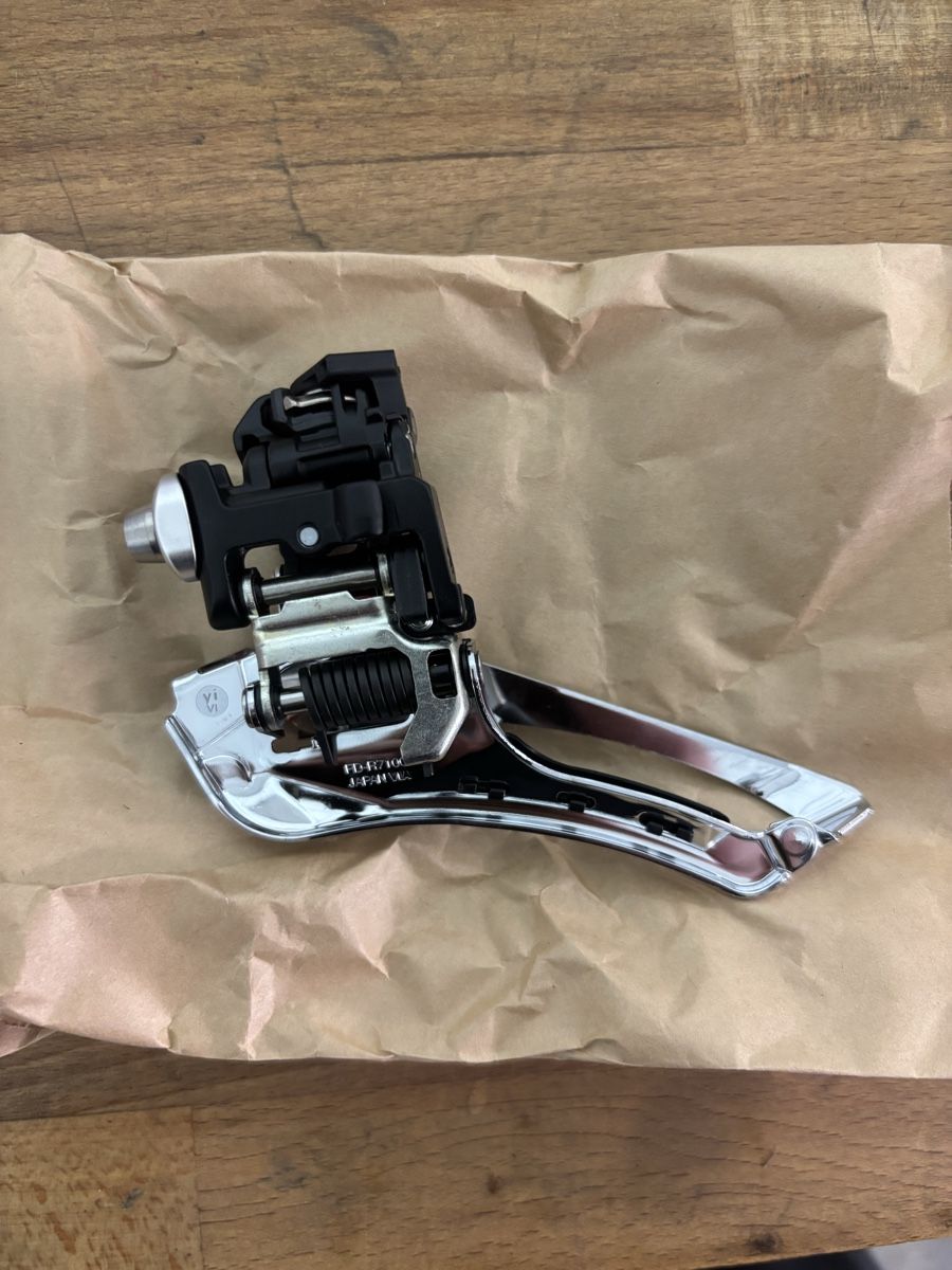 Shimano Pezzi di ricambio: Shimano 105 2x12 Umwerfer – Nuovo e nell'imballaggio originale da Luzern venduto da sven1294 4