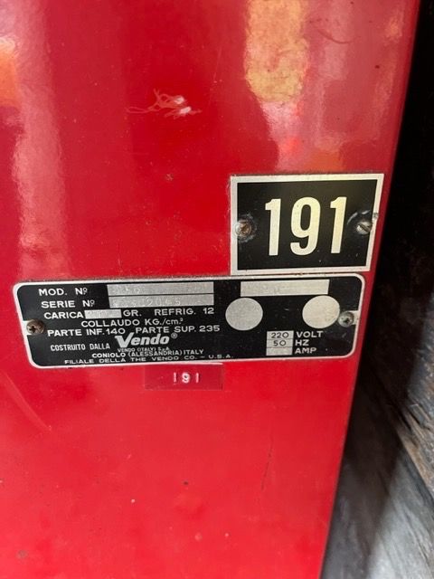 Coca-Cola Altro per Gastronomia & Hotel: coca cola vendo V50 automat – Difettoso da Emmenmatt venduto da flyrecords 5