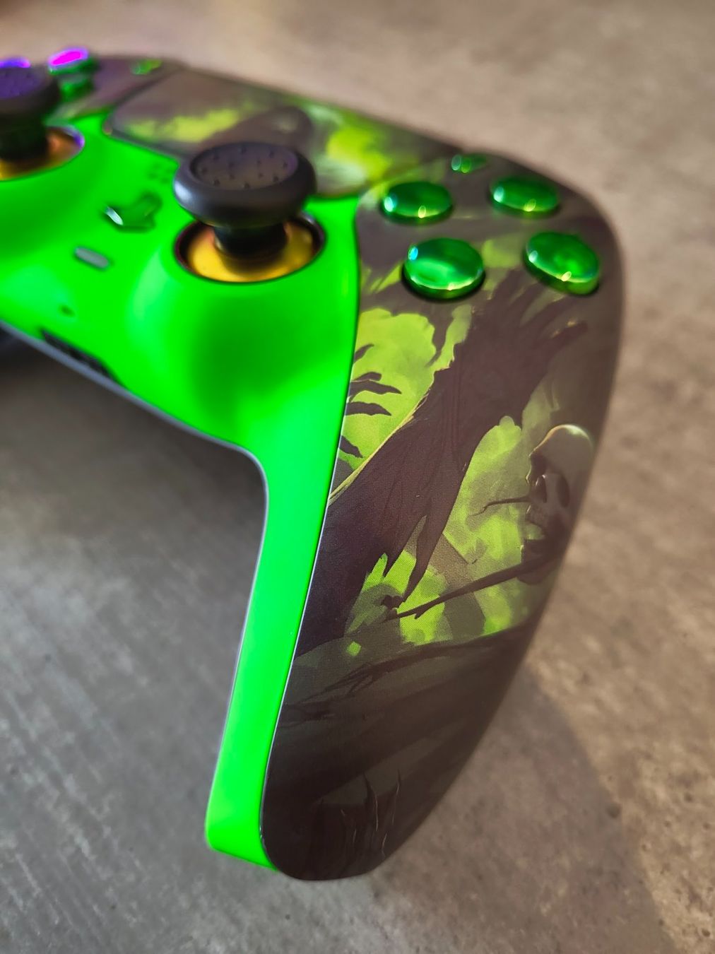 Sony Controller: PS5 DualSense Controller Reaper Design – Nuovo e nell'imballaggio originale da Sargans venduto da ver_ncy5 1