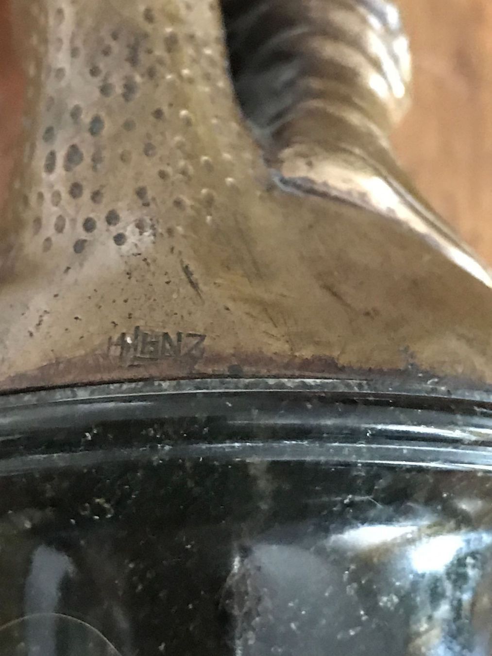 Statuette: Antike Figur "Gänsehändler", signiert – Usato da Zürich venduto da Tarafo5 5