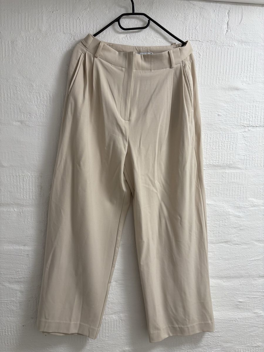 Completi & Tailleur: Damen Zweiteilerset,Gr.L;Reserved  – Usato da Winterthur venduto da Nena222 4