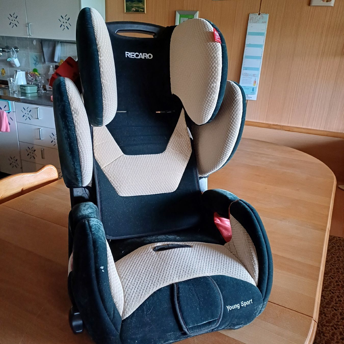 Sièges auto: Kindersitz   – D'occasion à Lützelflüh-Goldb par eri_kw5z
