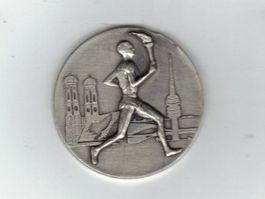Olympiade München Medaillen Abzeichen Olympia