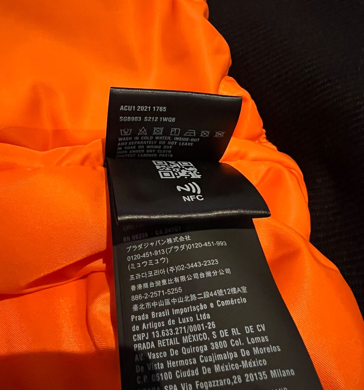 Prada Giacche: Prada Re-Nylon Bomber Jacket – Usato da Gelterkinden venduto da VALE_G 8