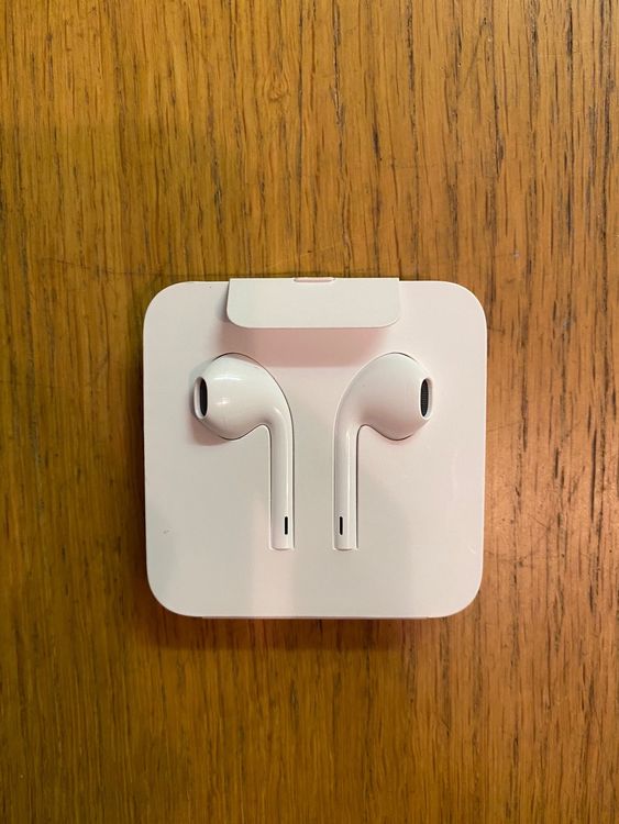 Apple EarPods Kopfhörer mit Lightning Anschluss Kaufen auf Ricardo