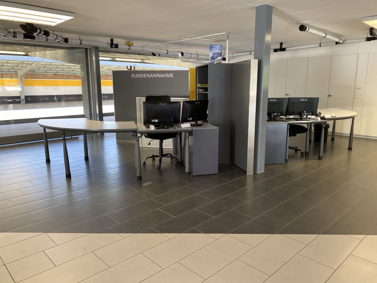 Bureaux: Büro mit drei Arbeitsplätzen  – D'occasion à Hägglingen par Karin0802