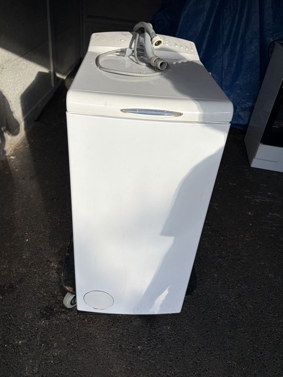 Whirlpool Lavatrici: Machine à laver whirlpool  – Nuovo (secondo la descrizione) da Genève venduto da abd_tww7