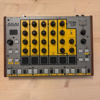 Akai Tom Cat Analog Drum Machine / Synthesizer