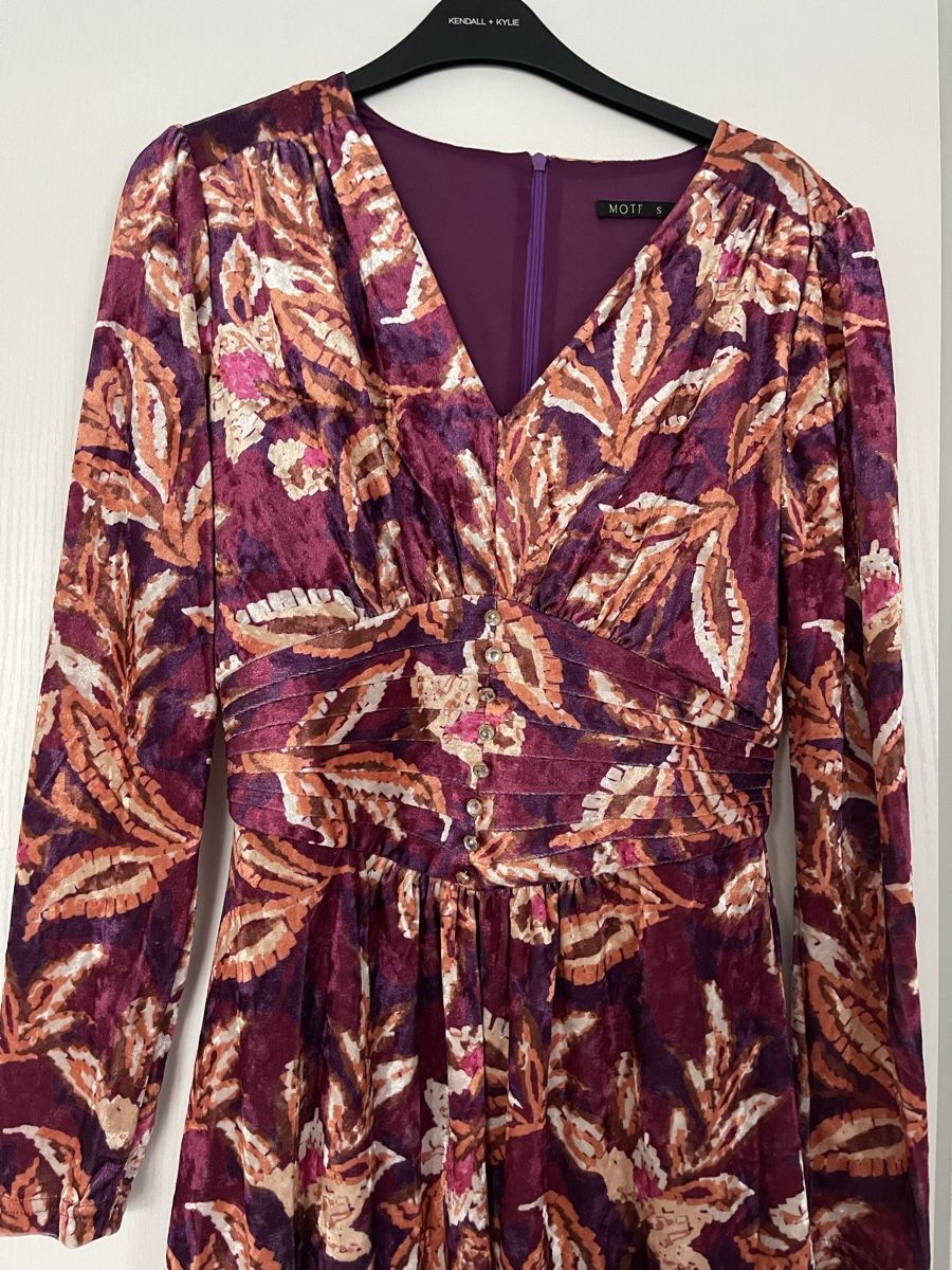 Shein Vestiti: Kleid S Lila Muster – Usato da Bremgarten AG venduto da arl_8nbf 1