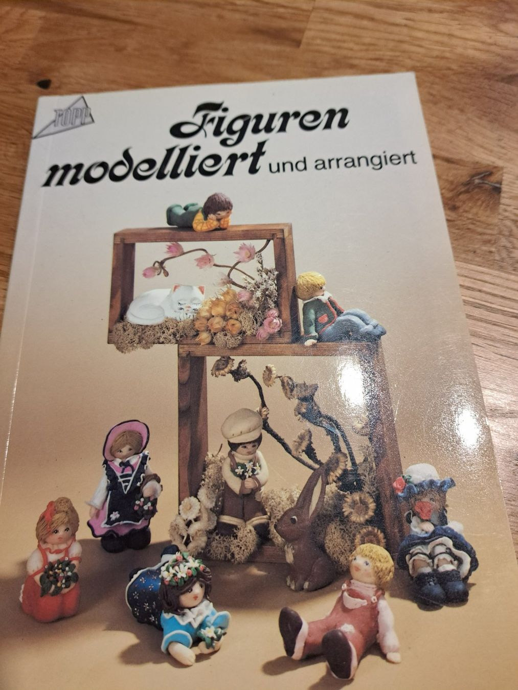 Libri: Buch Figuren modellieren – Usato da Bünzen venduto da Floh99