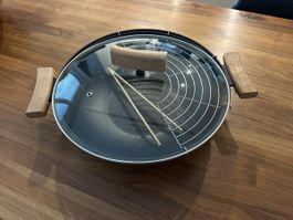 Gusseisen Wok mit Glasdeckel & Ablagerost (Keine Induktion)