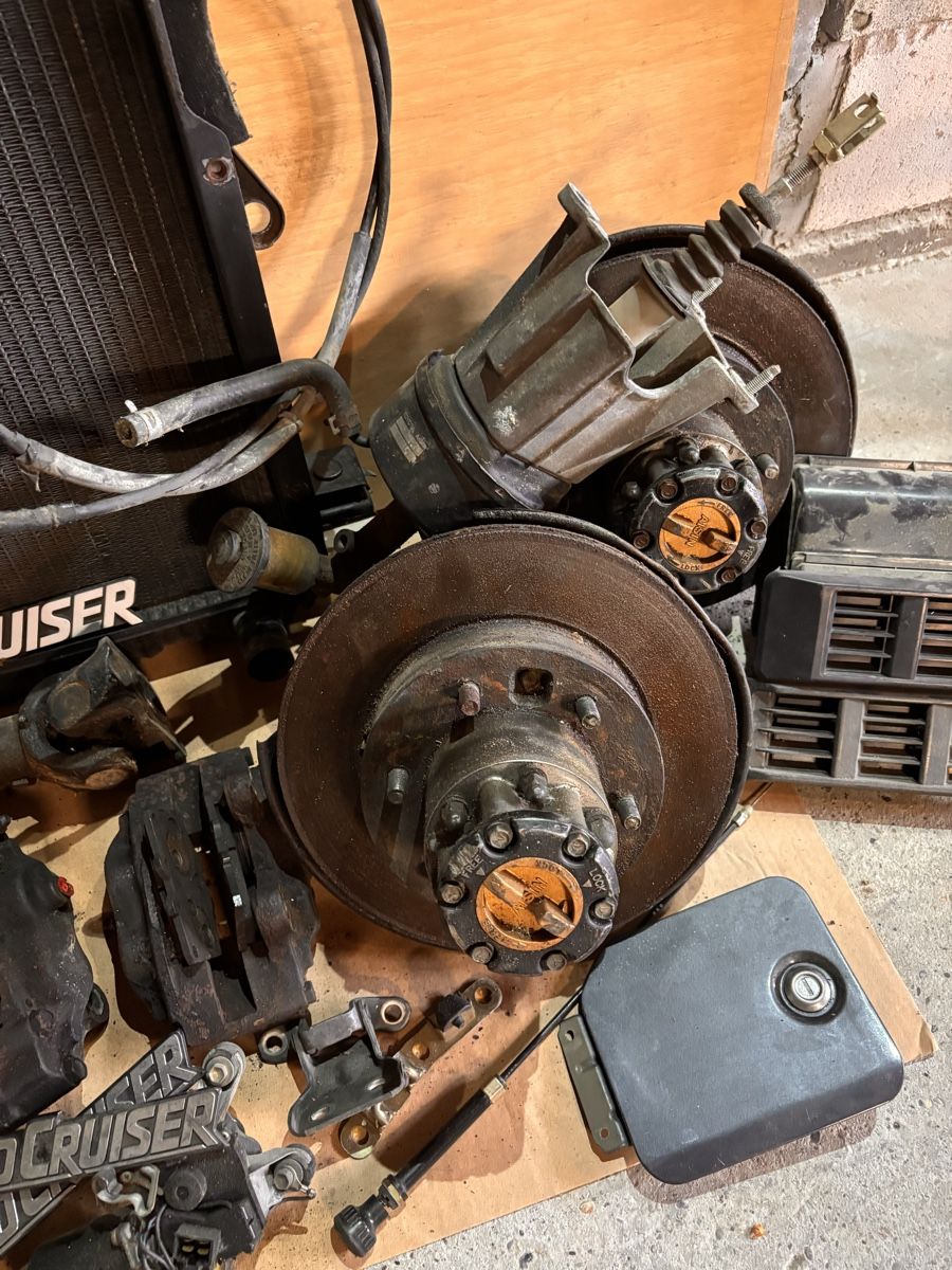 Toyota Tutti pezzi di ricambio auto: Toyota Land Cruiser – Usato da Schinznach- Dorf venduto da Studi62 2